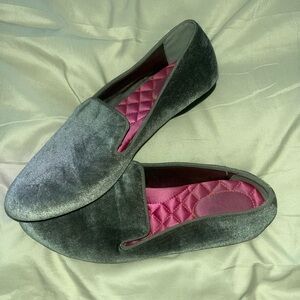 Silver velvet birdies size 8
